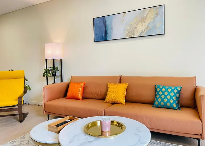 2Br Apt Near Airpot Bay City With Parking